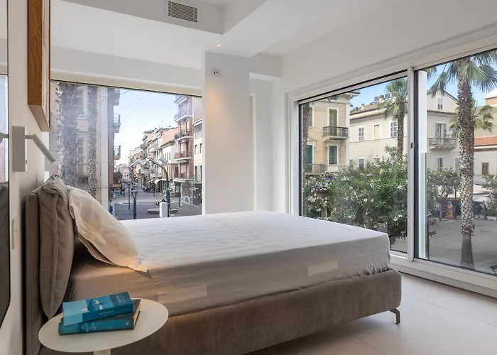 Suite 33 - Boutique Apartments